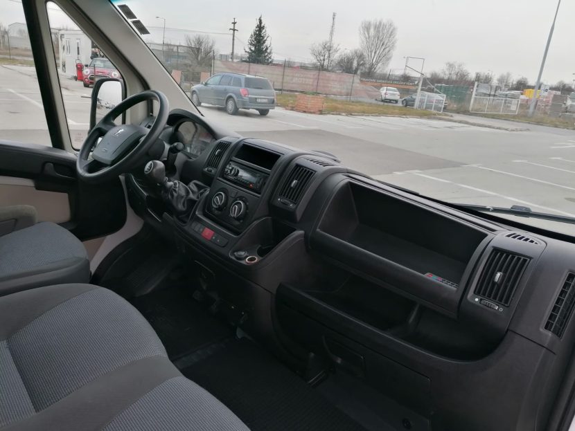 PEUGEOT BOXER PLATOU CU PRELATA 2.2 Diesel 130 CP - imagine 5