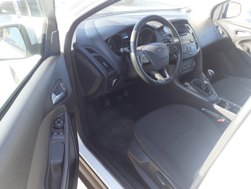 FORD FOCUS 1.5 Diesel 95 CP - imagine 4