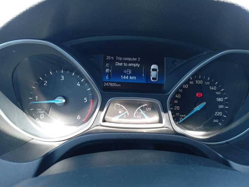 FORD FOCUS 1.5 Diesel 95 CP - imagine 6