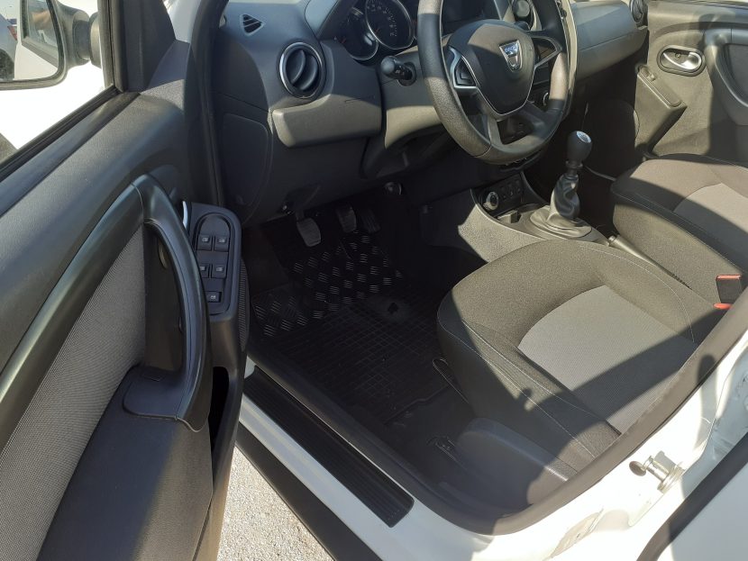 DACIA DUSTER 1.5 Diesel 110 CP - imagine 4
