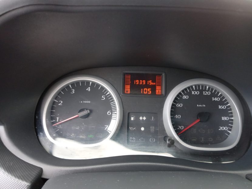 DACIA DUSTER 1.5 Diesel 110 CP - imagine 6