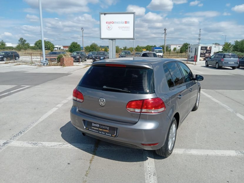 VOLKSWAGEN GOLF 1.6 Diesel 105 CP - imagine 2