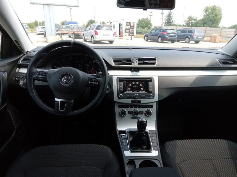 VOLKSWAGEN PASSAT 1.6 Diesel 105 CP - imagine 3