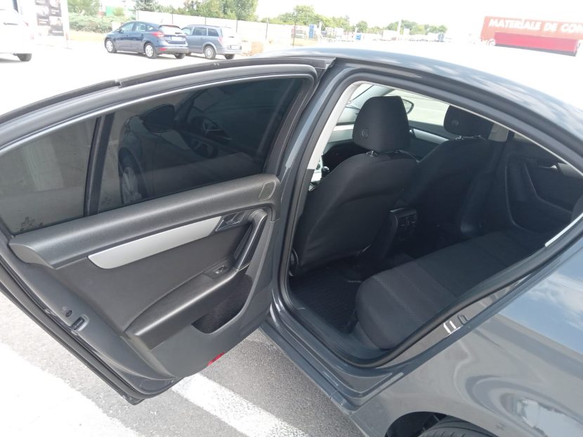 VOLKSWAGEN PASSAT 1.6 Diesel 105 CP - imagine 5