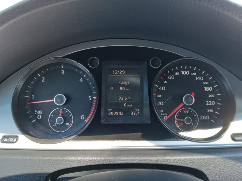 VOLKSWAGEN PASSAT 1.6 Diesel 105 CP - imagine 6