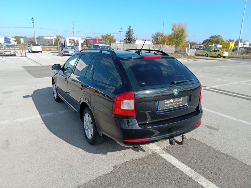 SKODA OCTAVIA 1.6 Diesel 105 CP - imagine 2
