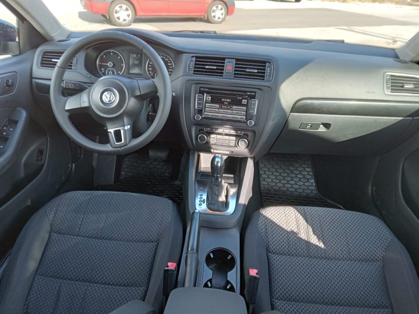 VOLKSWAGEN JETTA 1.6 Diesel 105 CP - imagine 3