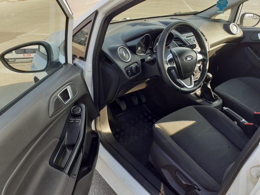FORD FIESTA 1.5 Diesel 75 CP - imagine 4