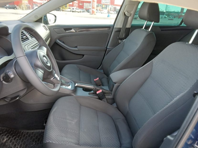 VOLKSWAGEN JETTA 1.6 Diesel 105 CP - imagine 4
