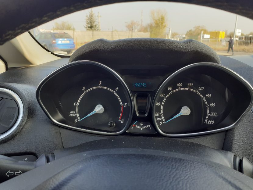 FORD FIESTA 1.5 Diesel 75 CP - imagine 6