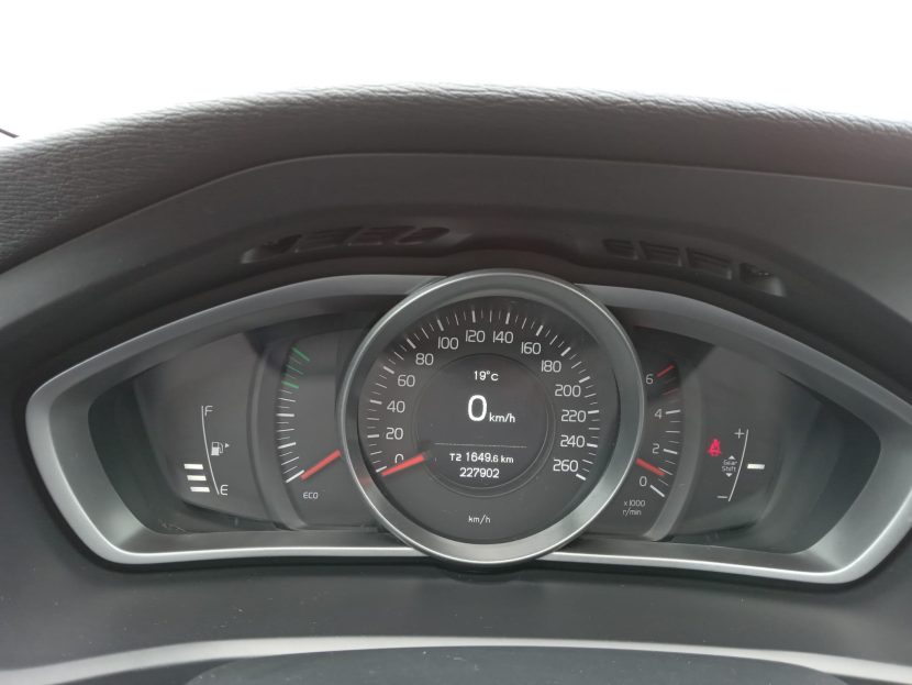 VOLVO V40 2.0 Diesel 120 CP - imagine 6
