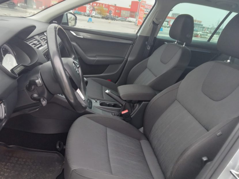 SKODA OCTAVIA 2.0 Diesel 150 CP - imagine 4