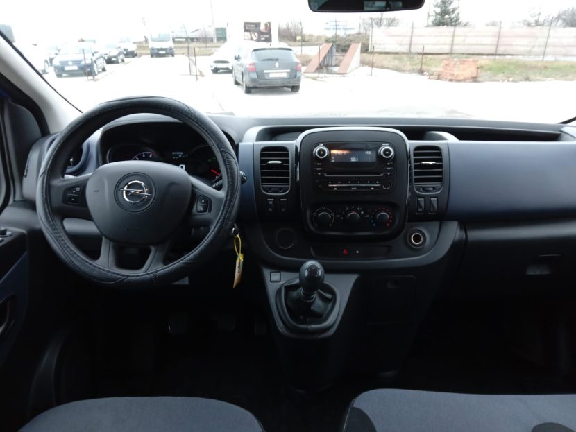 OPEL VIVARO 1.6 Diesel 125 CP - imagine 3