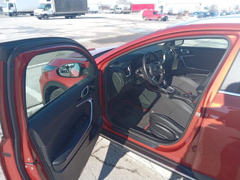 KIA XCEED 1.5 Benzina 160 CP - imagine 4