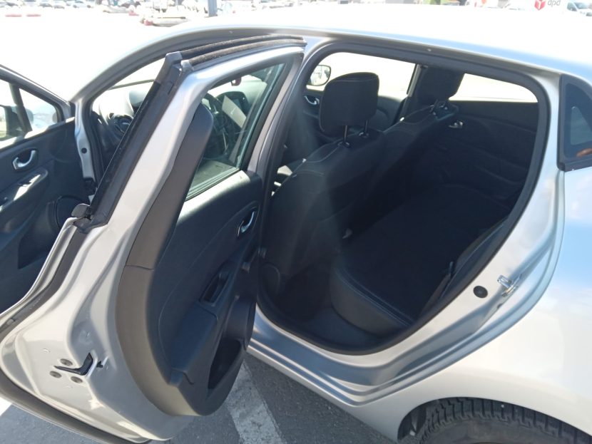 RENAULT CLIO 1.5 Diesel 90 CP - imagine 5