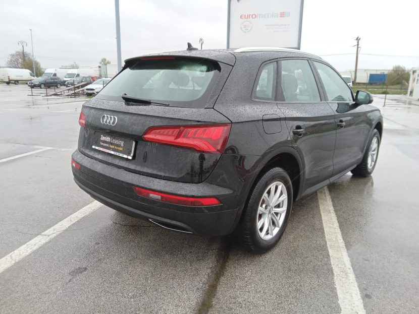 AUDI Q5 2.0 Diesel 190 CP - imagine 2