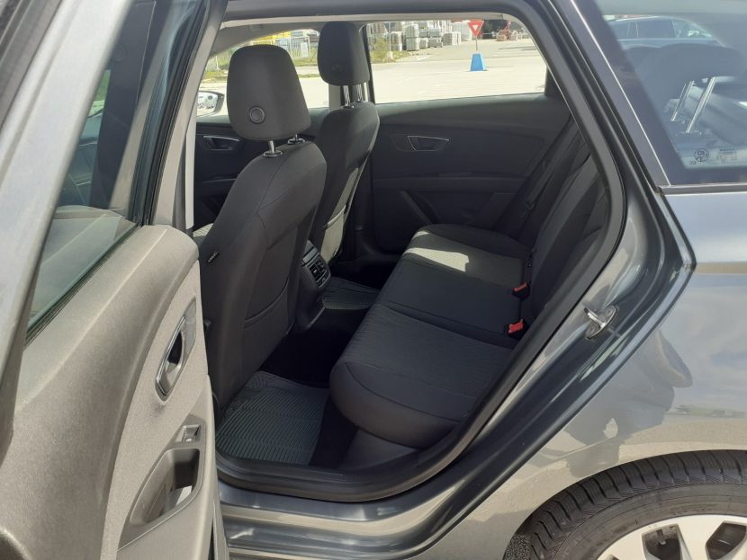 SEAT LEON ST 1.6 Diesel 105 CP - imagine 5