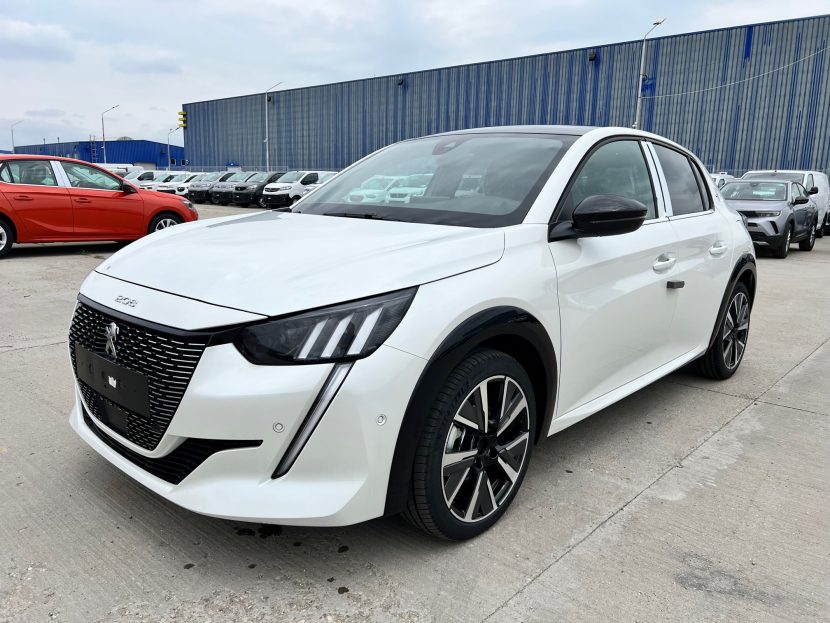 PEUGEOT 208 GT 1.5 Diesel 100 CP