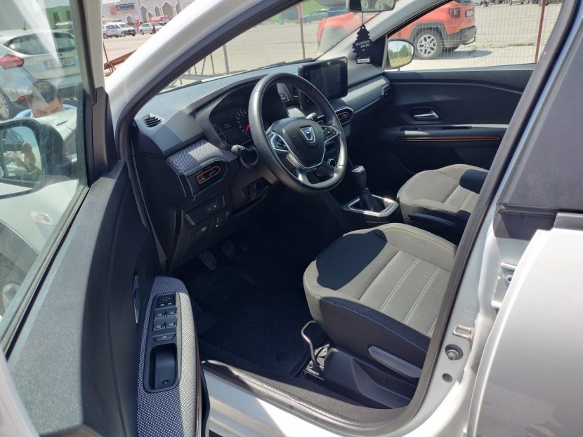 DACIA SANDERO STEPWAY 1.0 Benzina 100 CP - imagine 4