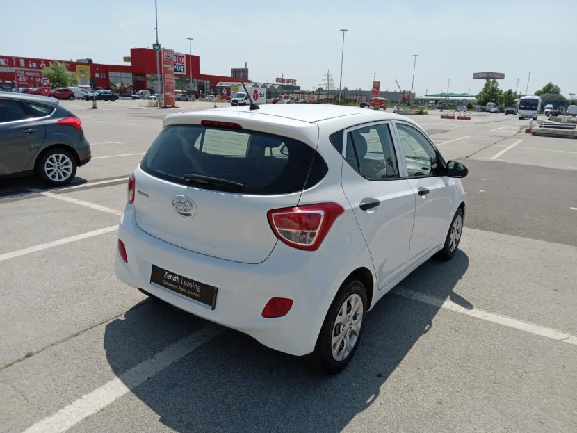 HYUNDAI i10 Benzina 68 CP - imagine 2