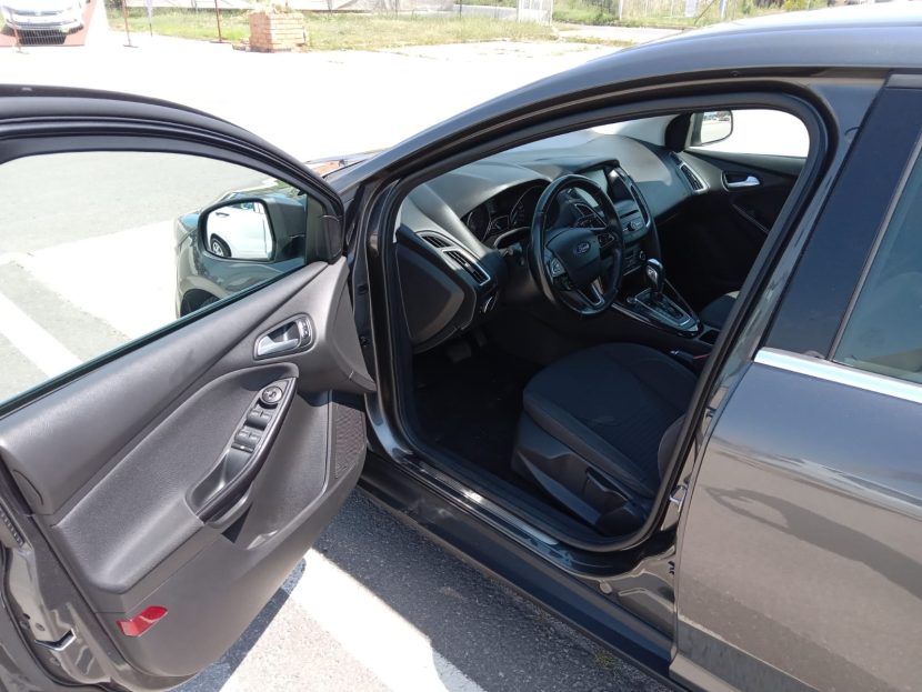 FORD FOCUS 1.5 Diesel 120 CP - imagine 4