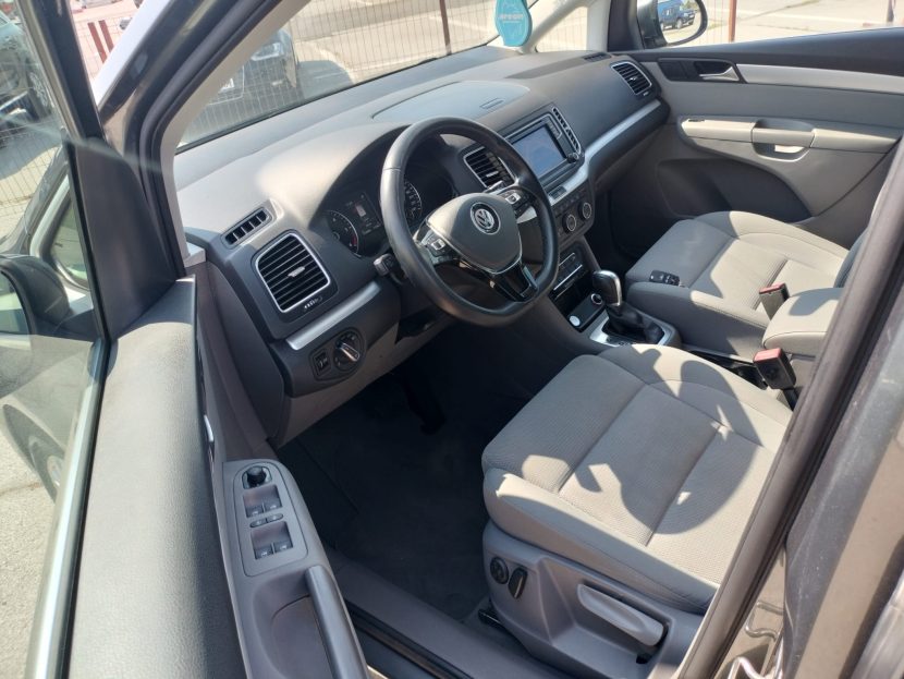 VOLKSWAGEN SHARAN 2.0 Diesel 150 CP - imagine 4