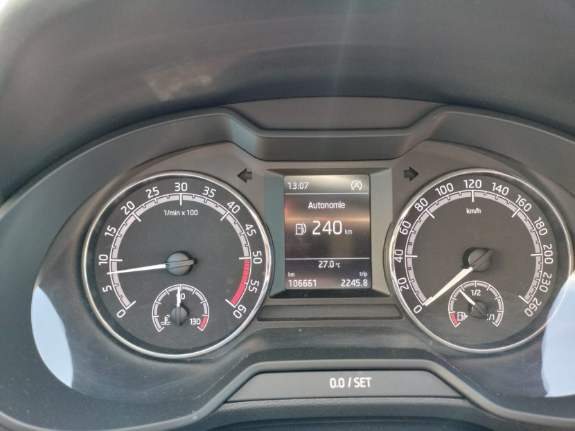 SKODA OCTAVIA 1.6 Diesel 115 CP - imagine 6