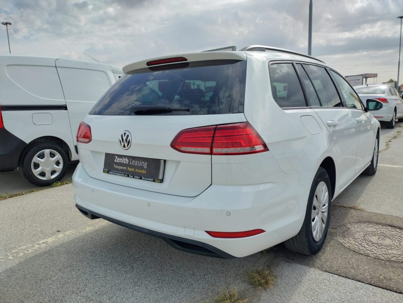 VOLKSWAGEN GOLF 1.0 Benzina 110 CP - imagine 2