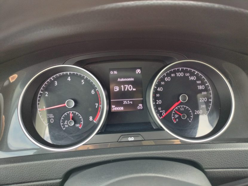 VOLKSWAGEN GOLF 1.0 Benzina 110 CP - imagine 6