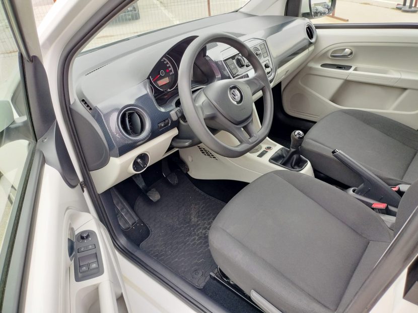 VOLKSWAGEN UP! 1.0 Benzina 75 CP - imagine 4