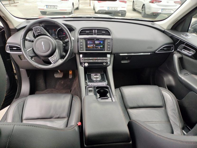 JAGUAR F-PACE 2.0 Diesel 180 CP - imagine 3
