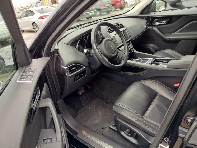 JAGUAR F-PACE 2.0 Diesel 180 CP - imagine 4