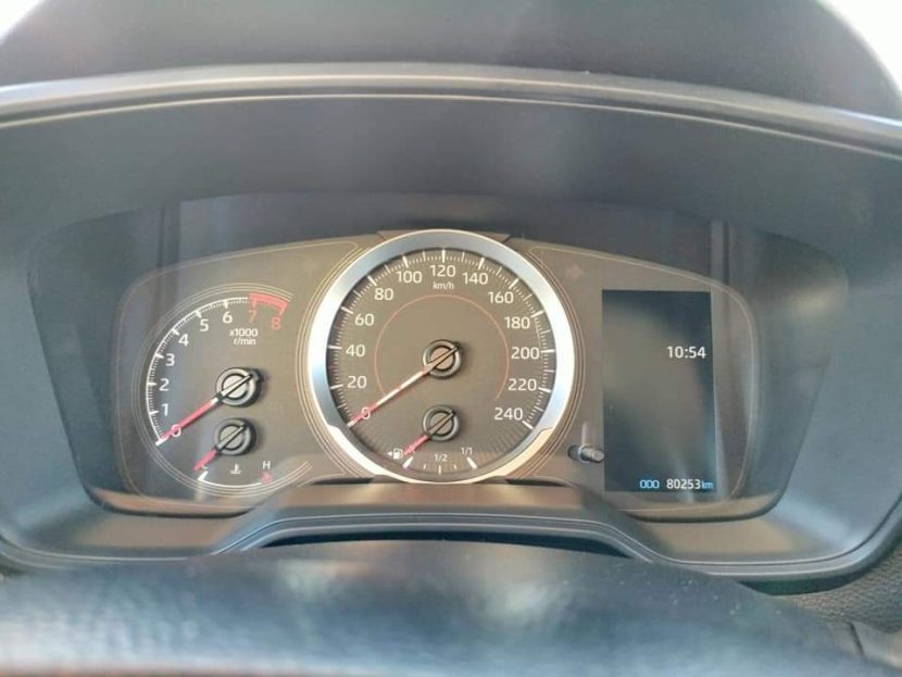 TOYOTA COROLLA 1.5 Benzina 123 CP - imagine 6