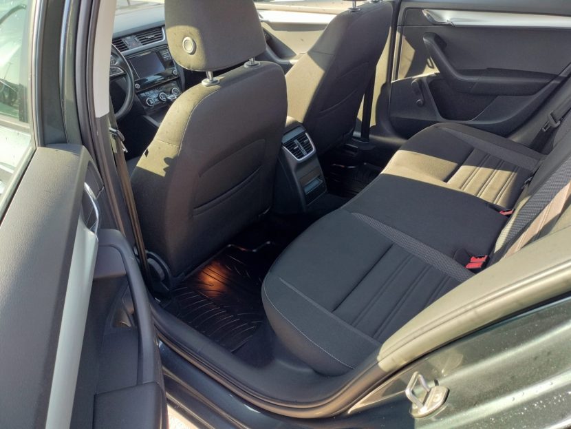 SKODA OCTAVIA 2.0 Diesel 149 CP - imagine 5