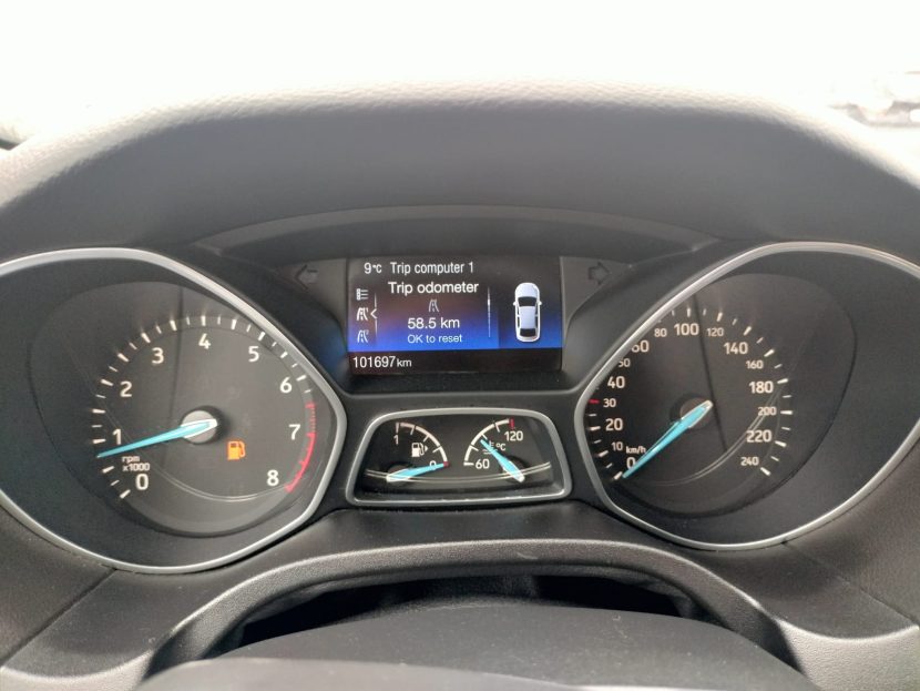 FORD FOCUS 1.0 Benzina 125 CP - imagine 6