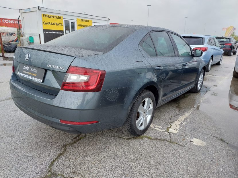 SKODA OCTAVIA 2.0 Benzina 190 CP - imagine 2