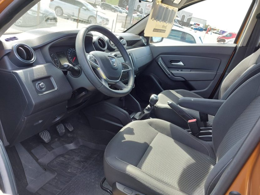 DACIA DUSTER 1.5 Diesel 115 CP - imagine 4