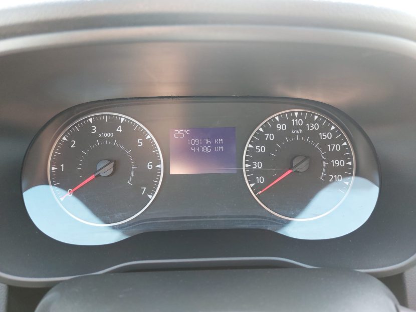 DACIA DUSTER 1.5 Diesel 115 CP - imagine 6