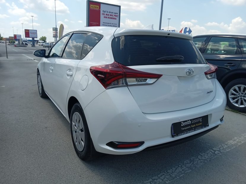 TOYOTA AURIS 1.4 Benzina 100 CP - imagine 2