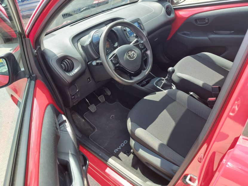 TOYOTA AYGO 1.0 Benzina 72 CP - imagine 4