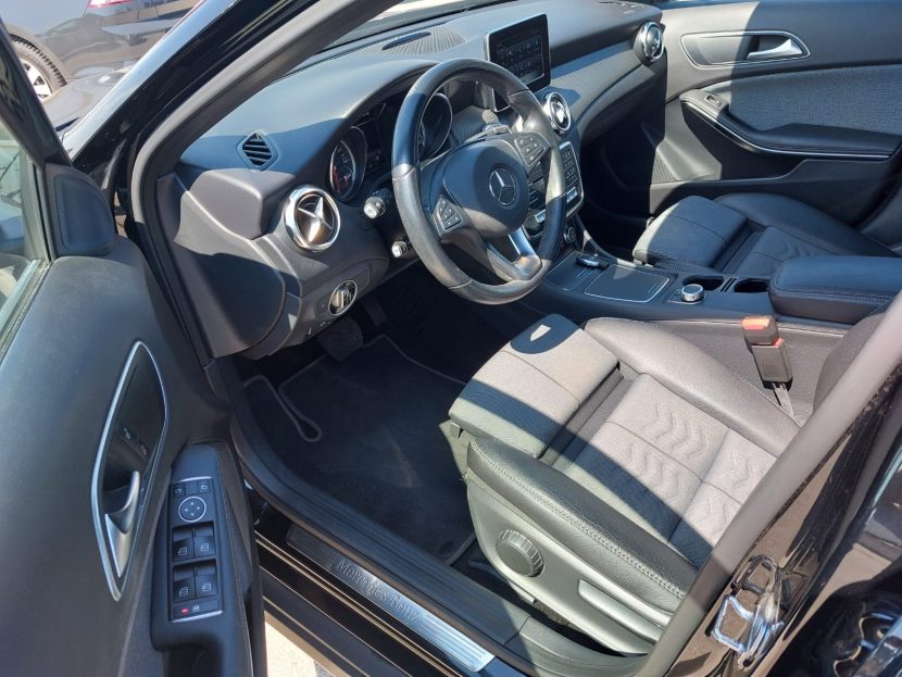 MERCEDES-BENZ GLA 1.6 Benzina 122 CP - imagine 4