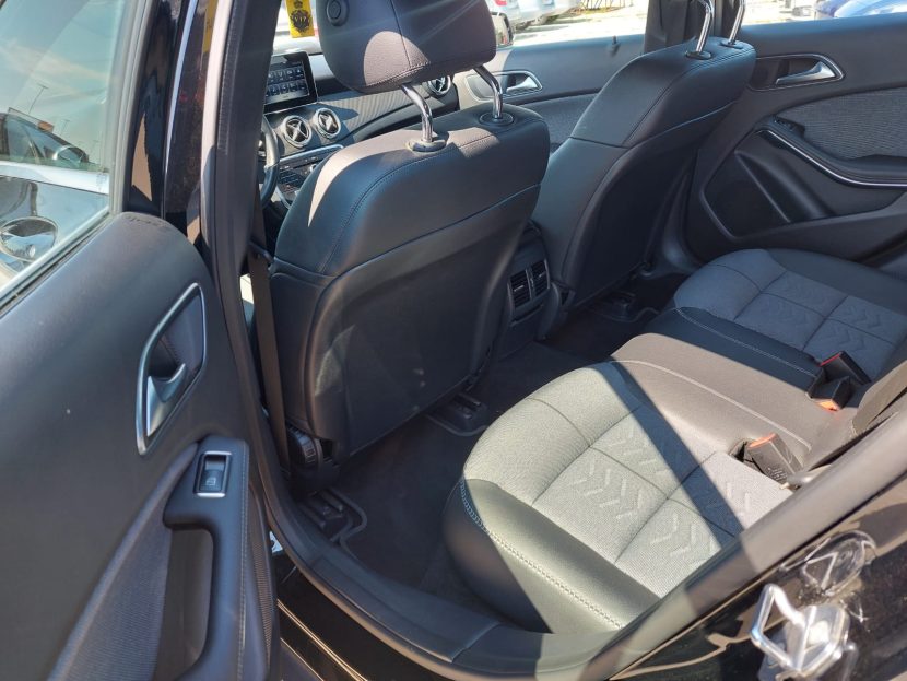 MERCEDES-BENZ GLA 1.6 Benzina 122 CP - imagine 5