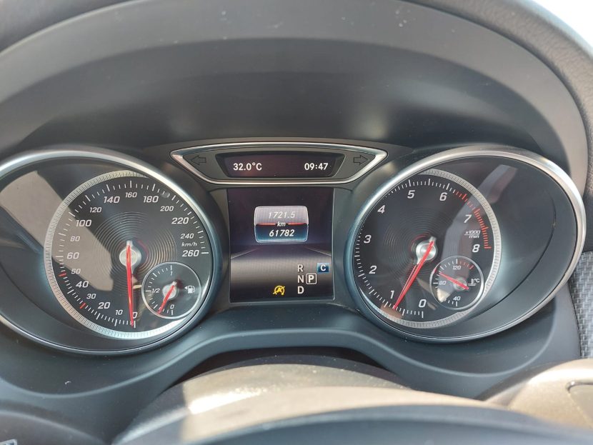 MERCEDES-BENZ GLA 1.6 Benzina 122 CP - imagine 6
