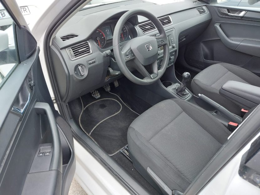 SEAT TOLEDO 1.0 Benzina 95 CP - imagine 4