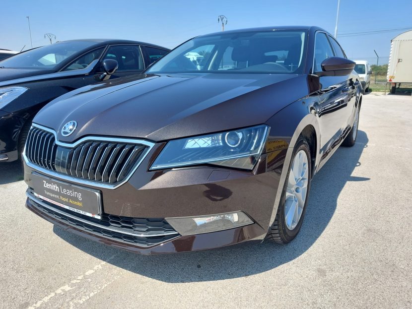 SKODA SUPERB 1.5 Benzina 150 CP