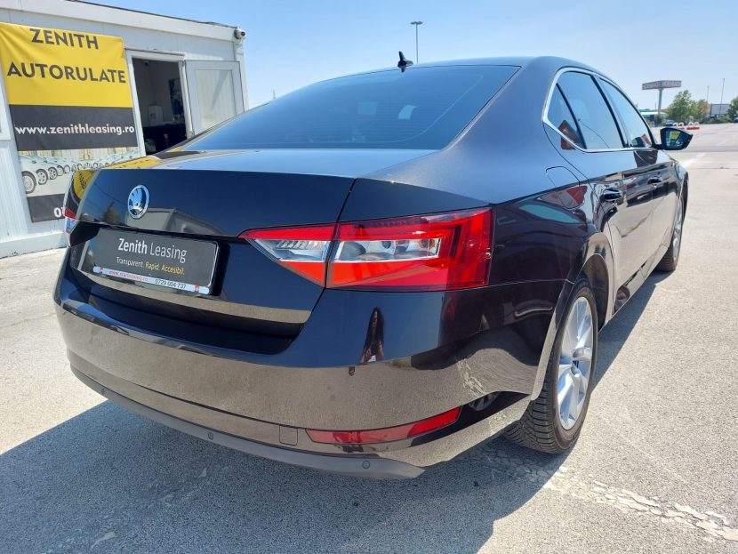 SKODA SUPERB 1.5 Benzina 150 CP - imagine 2