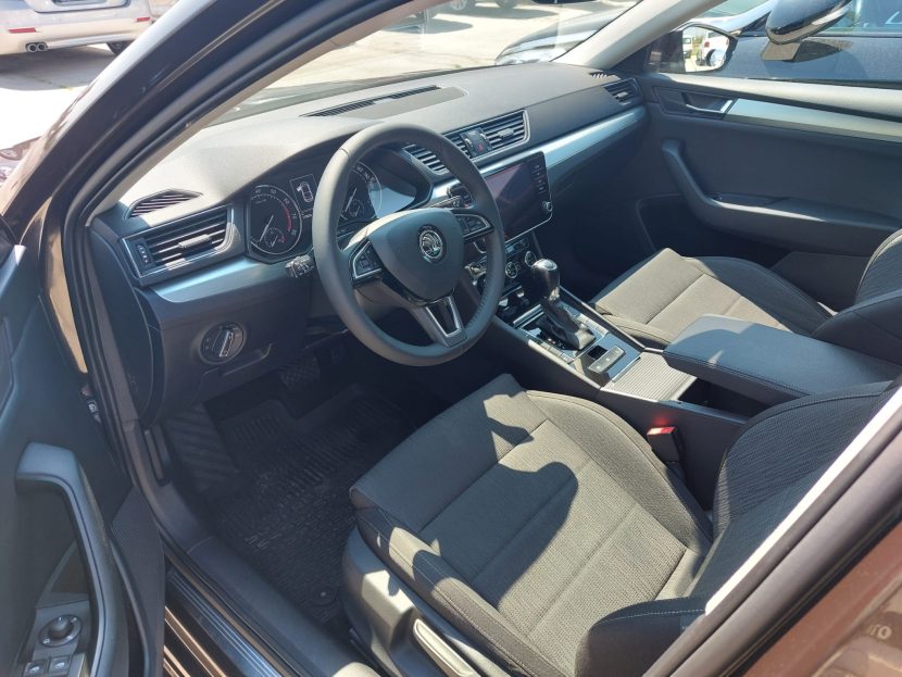SKODA SUPERB 1.5 Benzina 150 CP - imagine 4