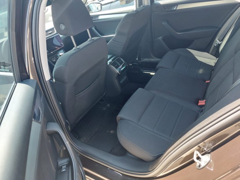 SKODA SUPERB 1.5 Benzina 150 CP - imagine 5