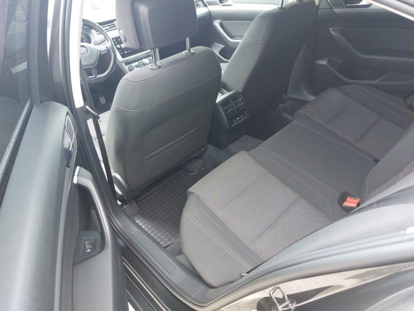VOLKSWAGEN PASSAT 2.0 Diesel 150 CP - imagine 5