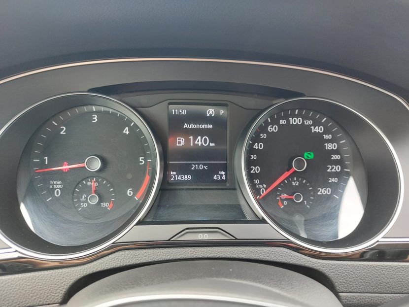 VOLKSWAGEN PASSAT 2.0 Diesel 150 CP - imagine 6